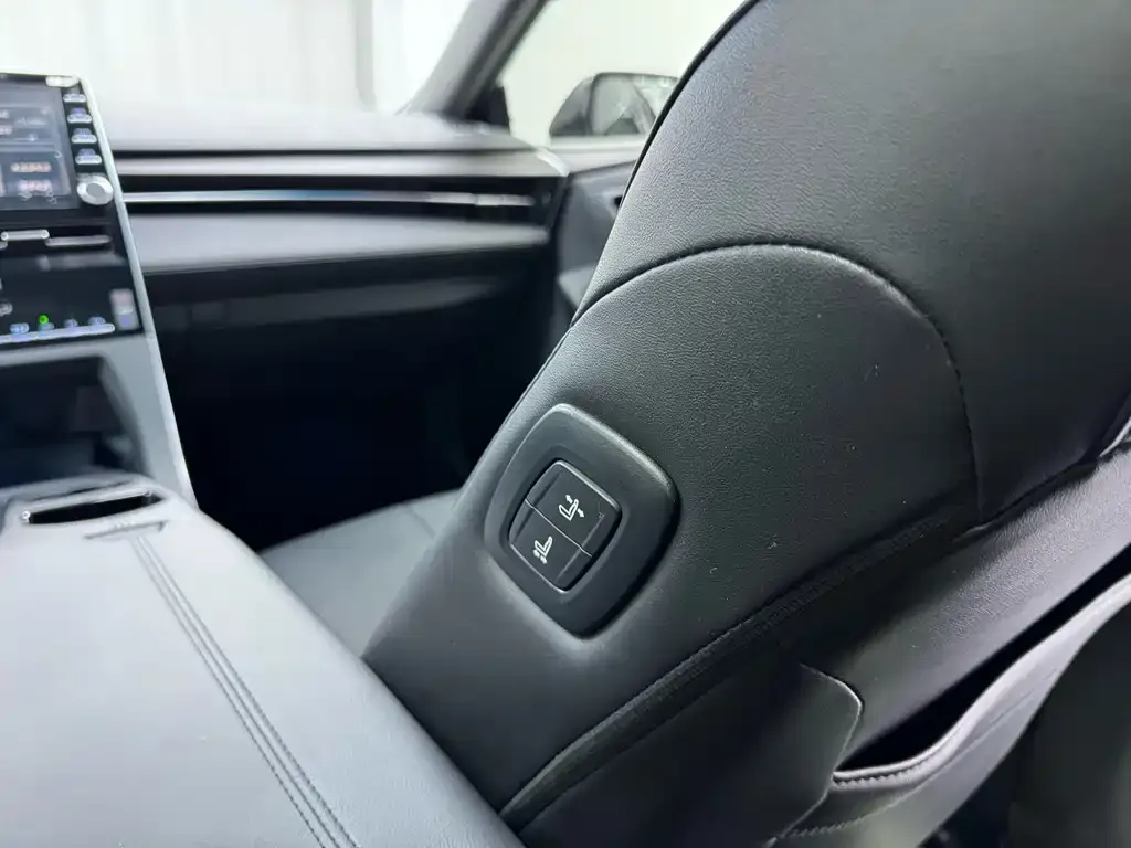 Toyota Avalon 2021 из CN, фото 4
