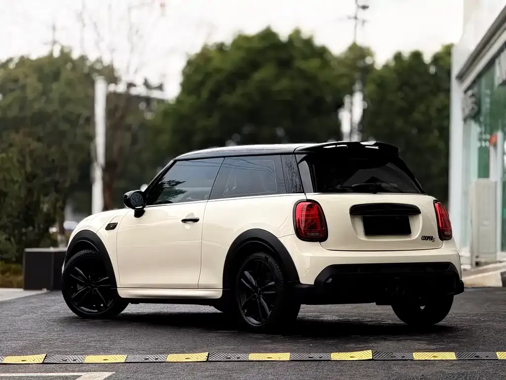 MINI Cooper (3-door) 2024 из CN, фото 7
