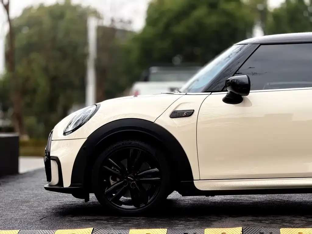MINI Cooper (3-door) 2024 из CN, фото 10