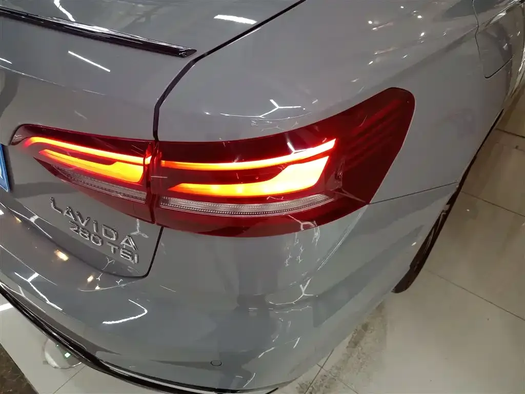 Volkswagen Lavida 2023 из CN, фото 8