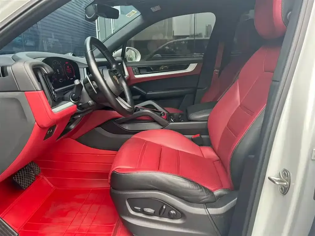 Porsche Cayenne 2024 из CN, фото 4