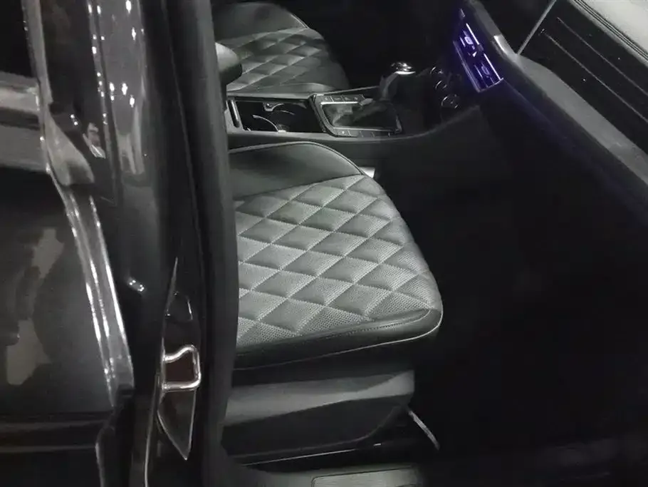 Volkswagen Sagitar 2024 из CN, фото 4