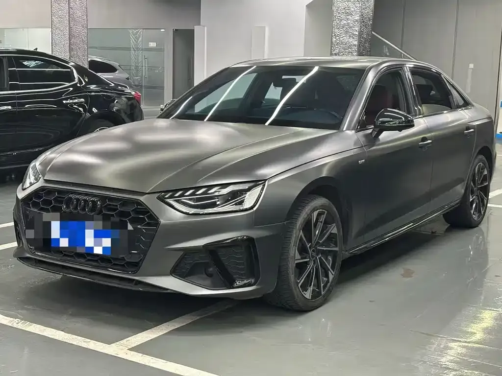 Audi A4L 2023 из CN, фото 1