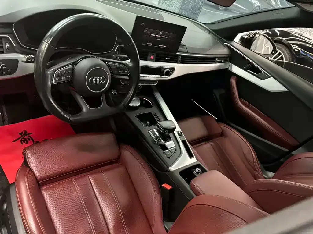 Audi A4L 2023 из CN, фото 6
