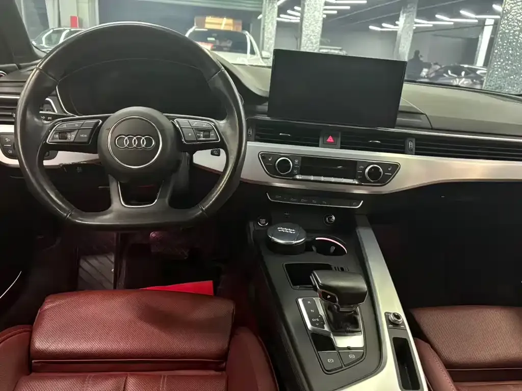 Audi A4L 2023 из CN, фото 7