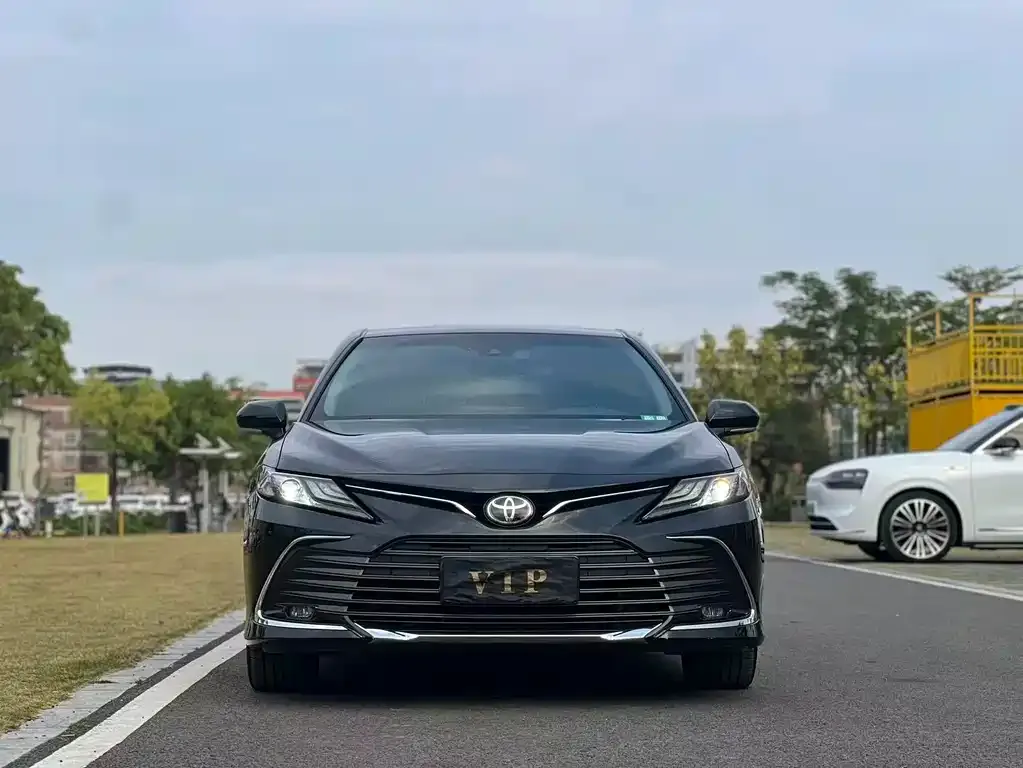 Toyota Camry 2023 из CN, фото 4