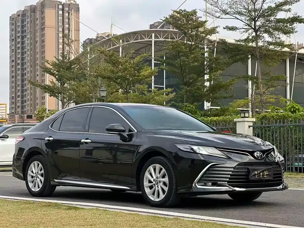 Toyota Camry 2023 из CN, фото 10