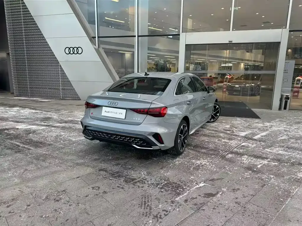 Audi A3 2024 из CN, фото 4