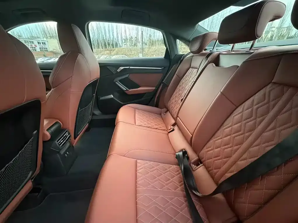 Audi A3 2024 из CN, фото 2
