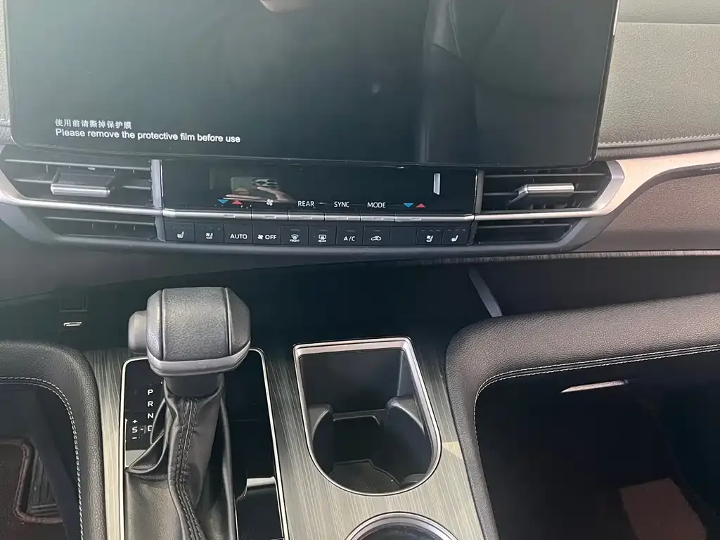 Toyota Sienna 2024 из CN, фото 6