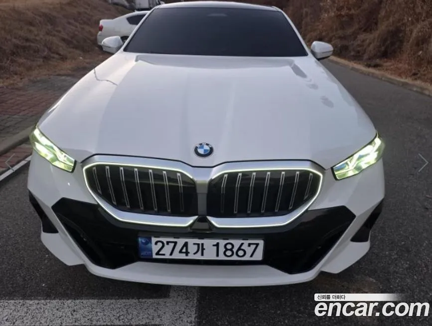BMW 5-Series 2024 из KR, фото 1