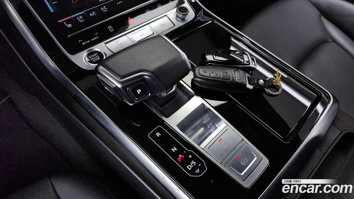 Audi Q7 2023 из KR, фото 6