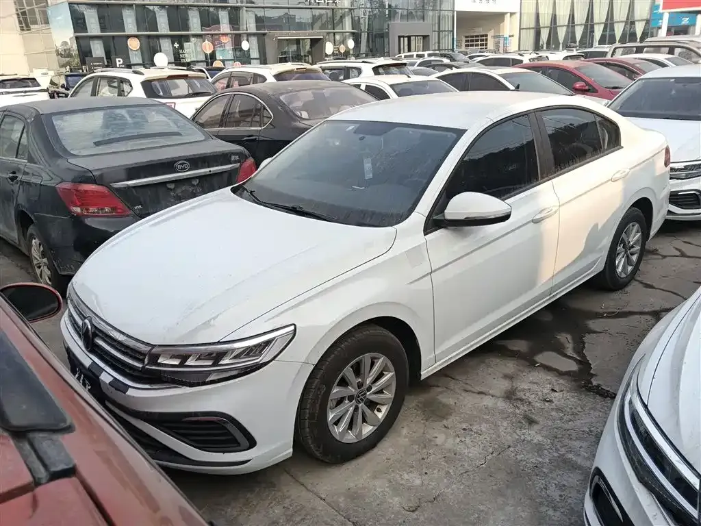 Volkswagen Bora 2024 из CN, фото 9