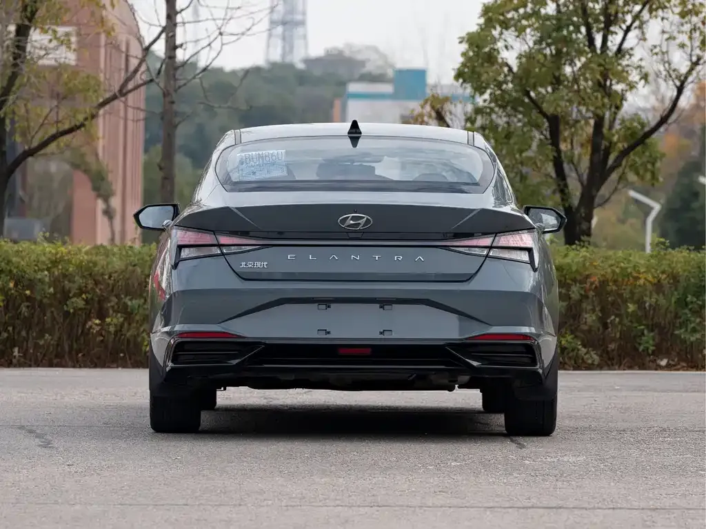 Hyundai Elantra 2023 из CN, фото 8