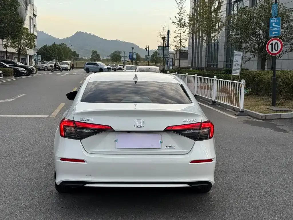 Honda Civic 2023 из CN, фото 6