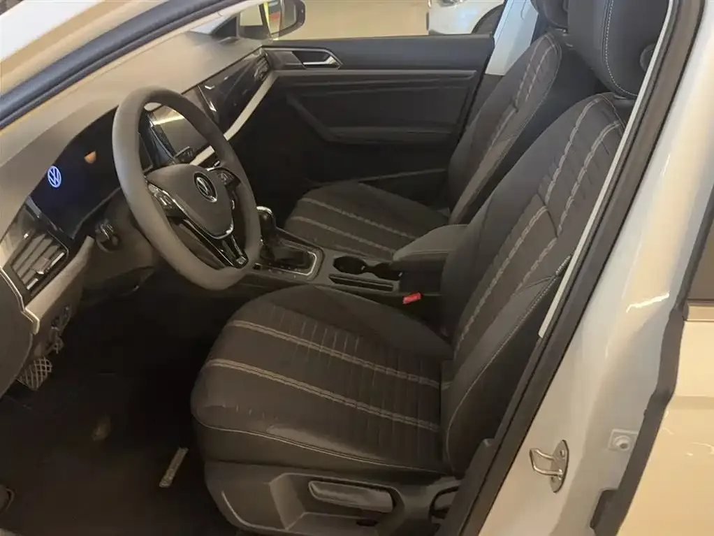 Volkswagen Lavida 2021 из CN, фото 4