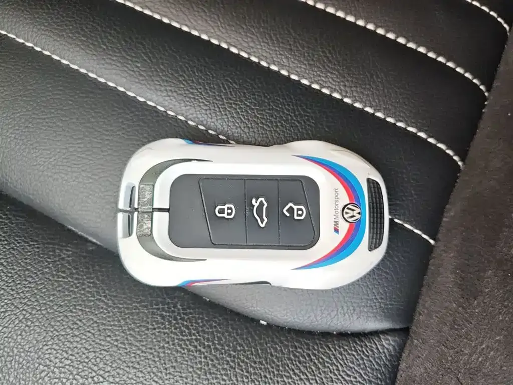 Volkswagen Magotan 2023 из CN, фото 9