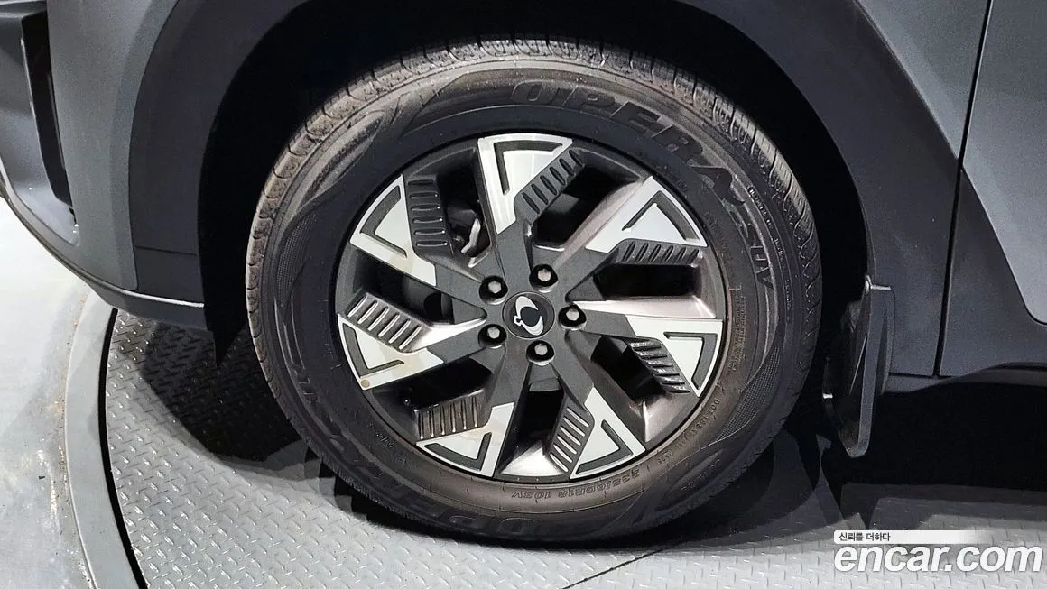 KG Mobility (Ssangyong) Torres 2024 из KR, фото 7