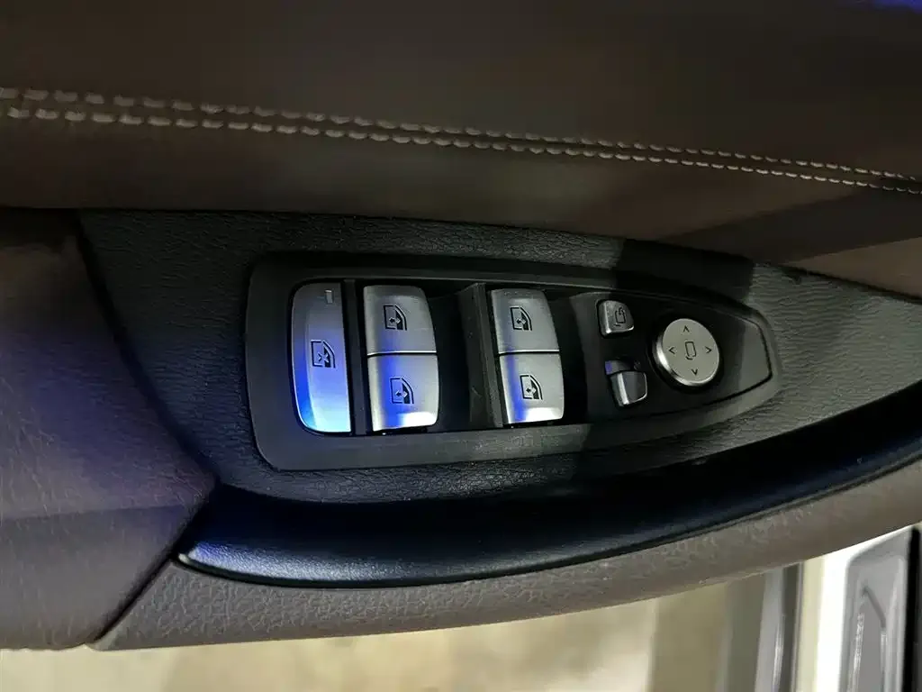 BMW X1 2022 из CN, фото 2