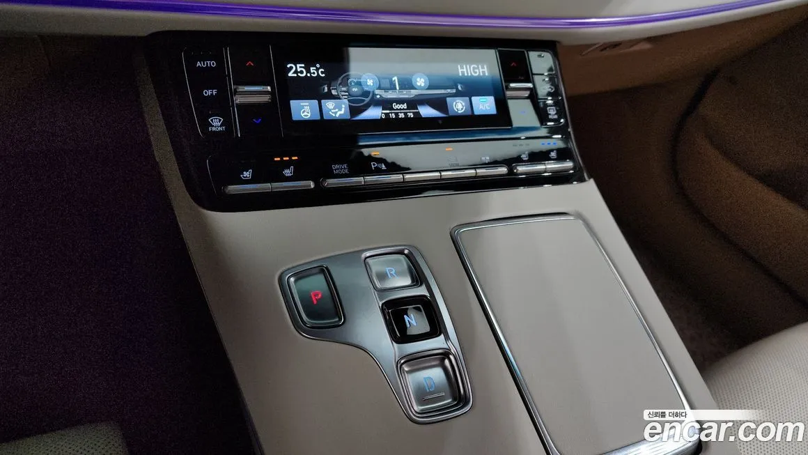 Hyundai Grandeur — фото 10