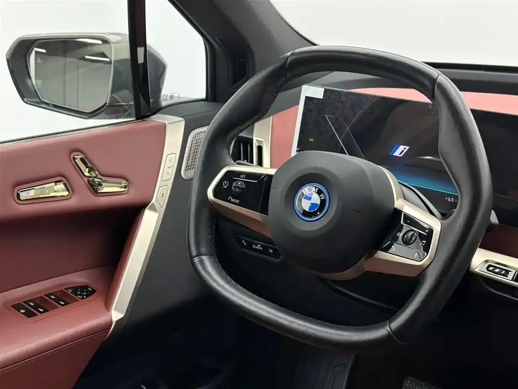 BMW iX M60 2024 из CN, фото 9