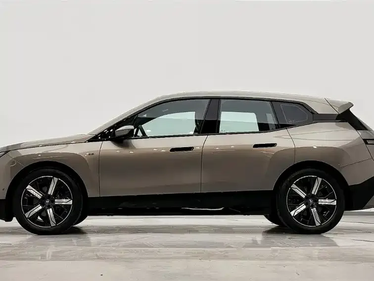 BMW iX M60 2024 из CN, фото 3