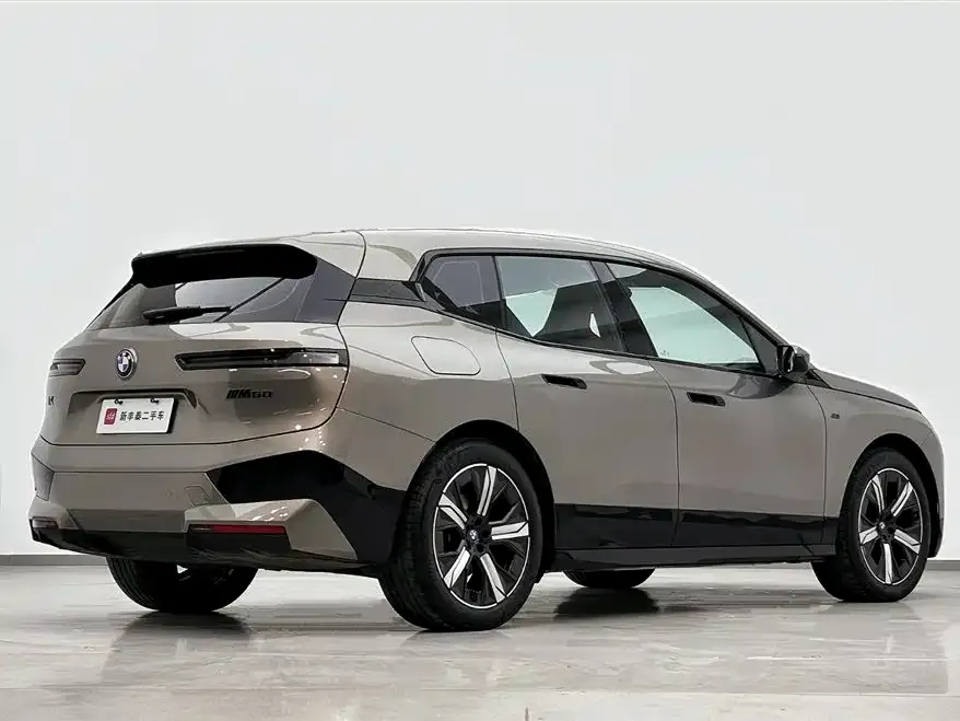 BMW iX M60 2024 из CN, фото 6