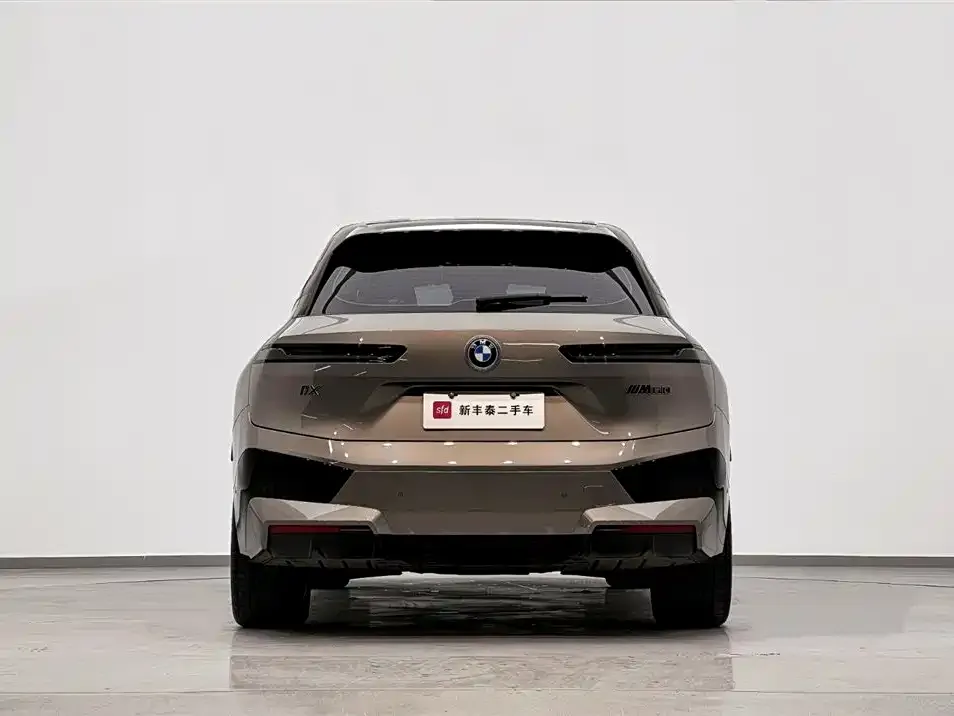 BMW iX M60 2024 из CN, фото 5