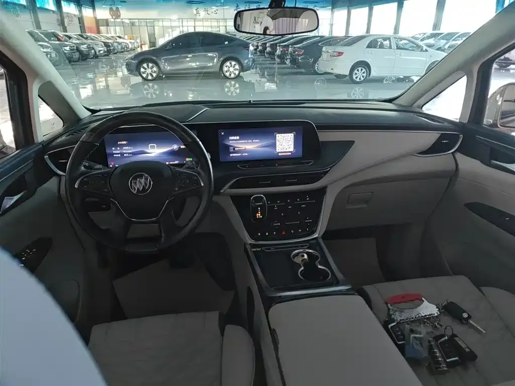 Buick GL8 2023 из CN, фото 2