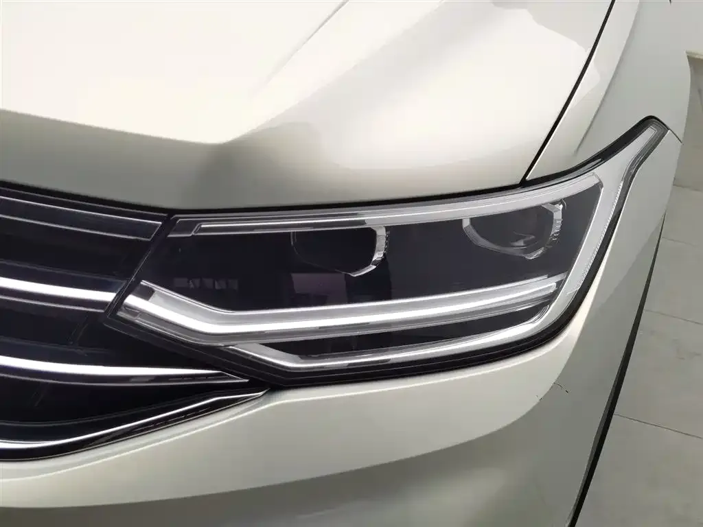 Volkswagen Tiguan L 2023 из CN, фото 4