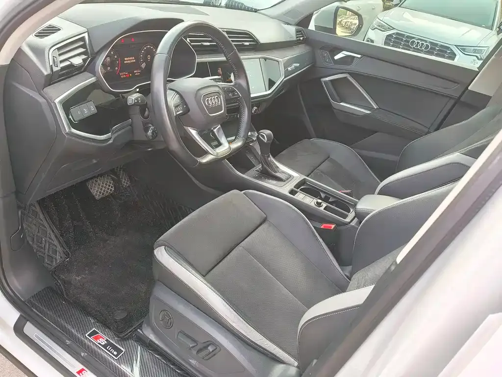 Audi Q3 2021 из CN, фото 9