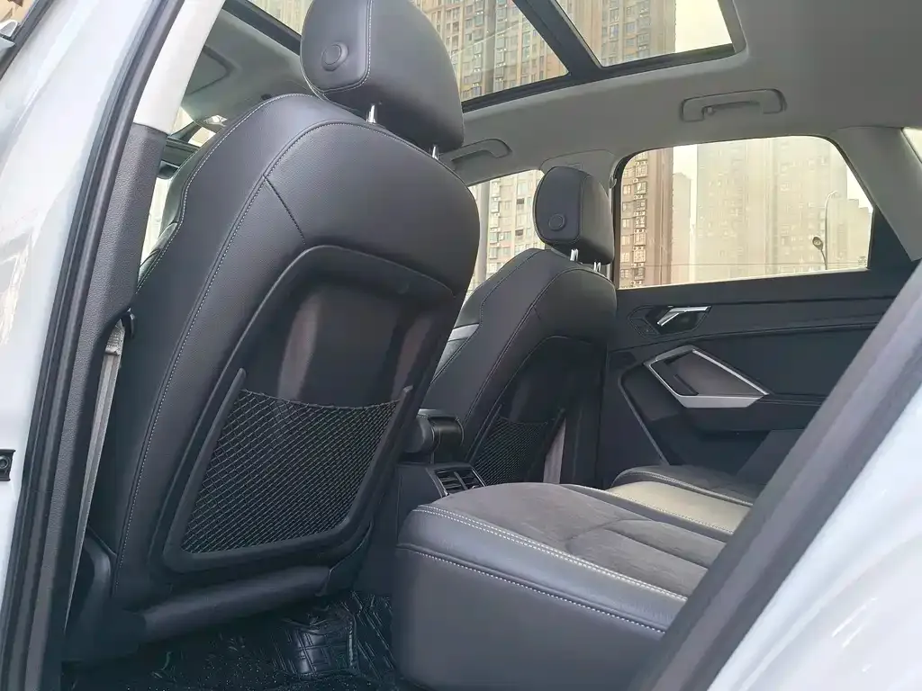 Audi Q3 2021 из CN, фото 4