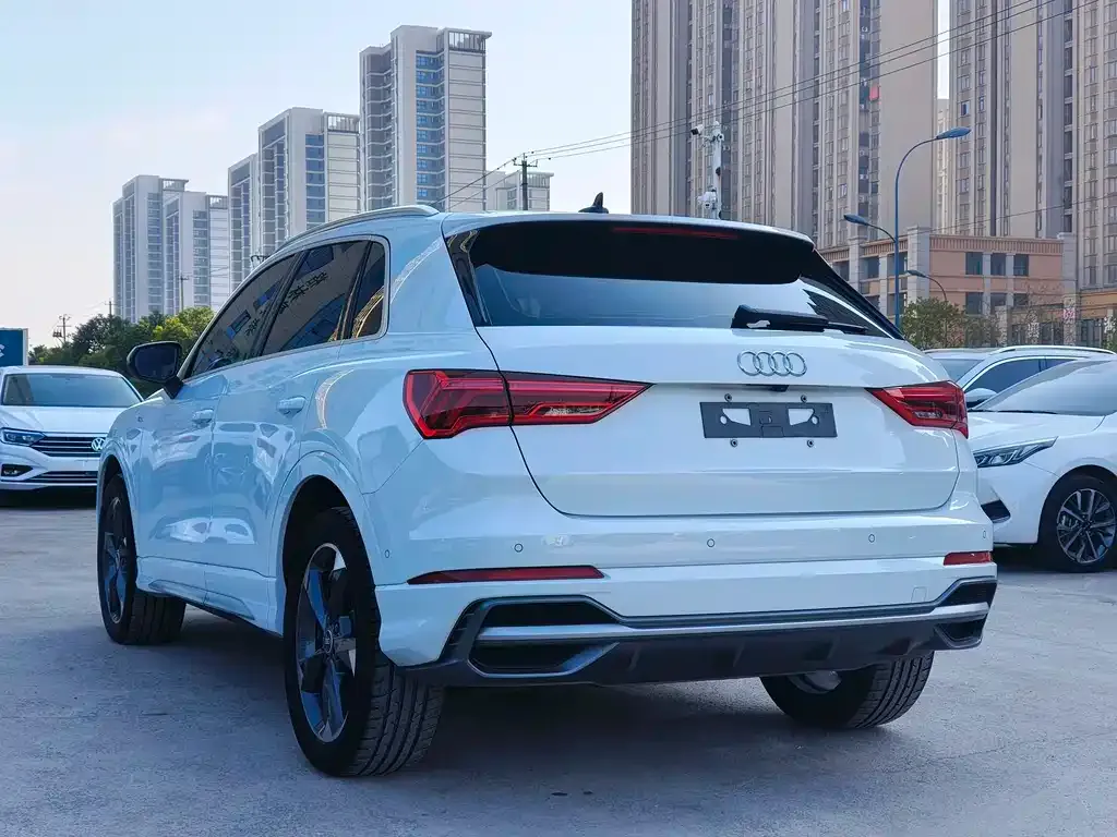 Audi Q3 2021 из CN, фото 7