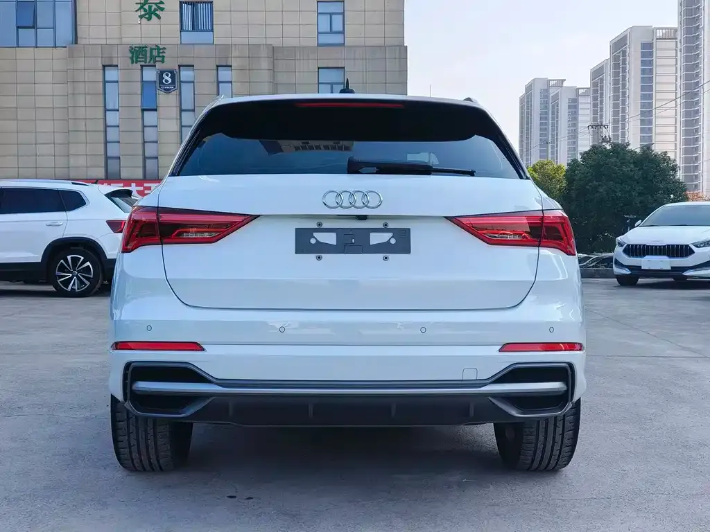 Audi Q3 2021 из CN, фото 2