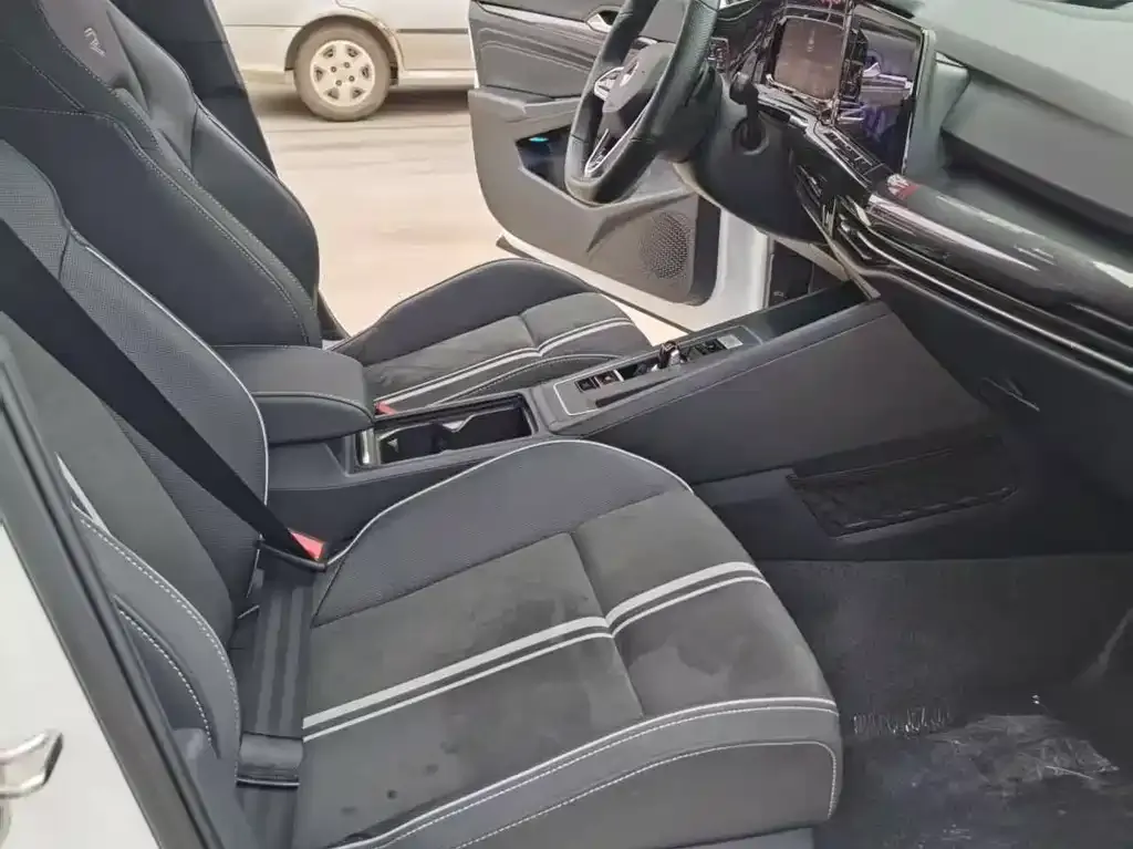 Volkswagen Golf 2021 из CN, фото 6
