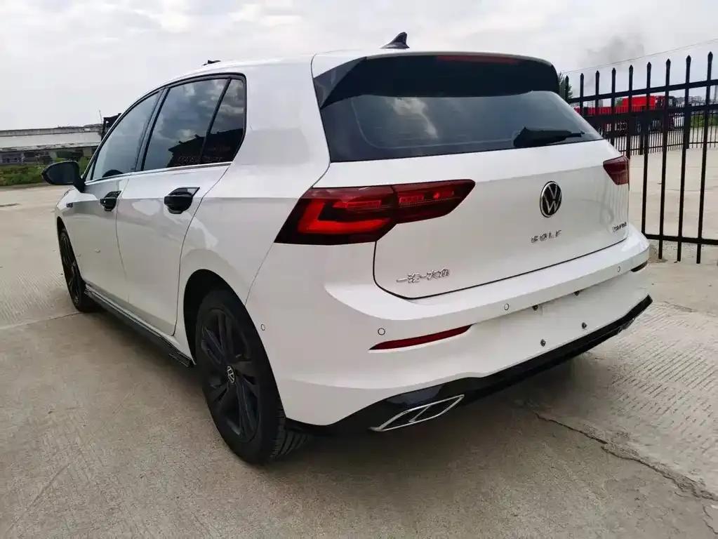 Volkswagen Golf 2021 из CN, фото 2