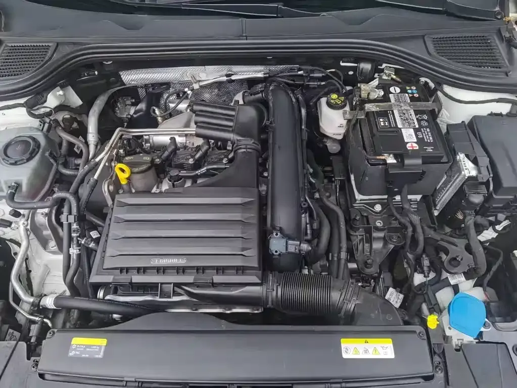 Volkswagen Golf 2021 из CN, фото 5
