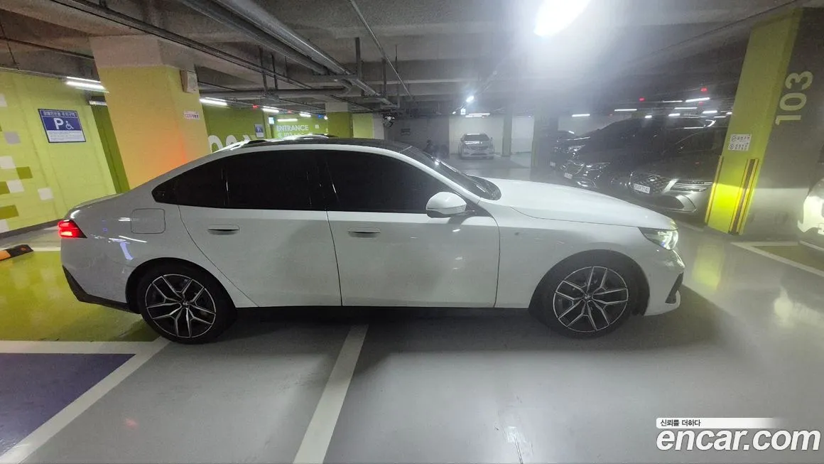 BMW 5-Series 2025 из KR, фото 6