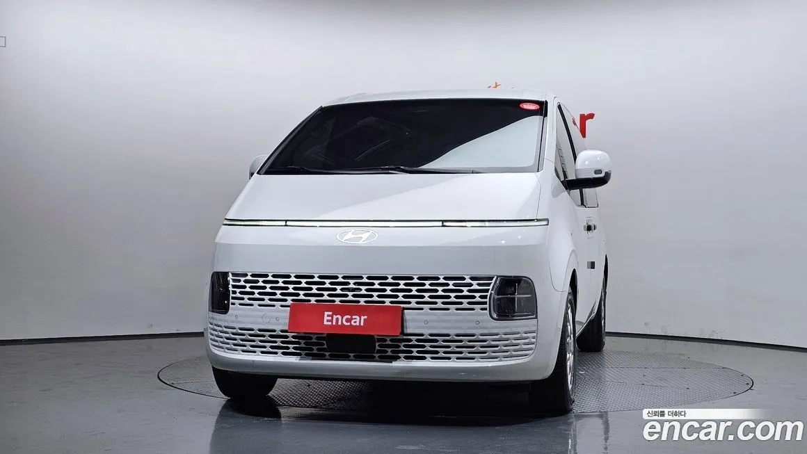 Hyundai Staria — фото 3