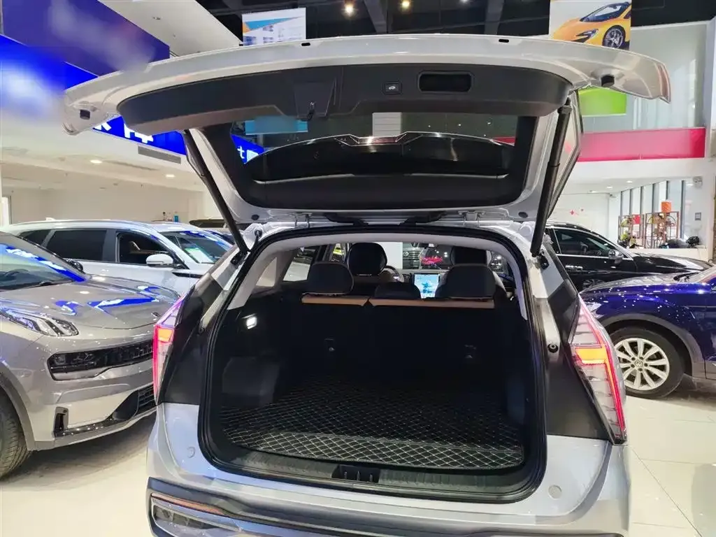 Geely Boyue L 2023 из CN, фото 6