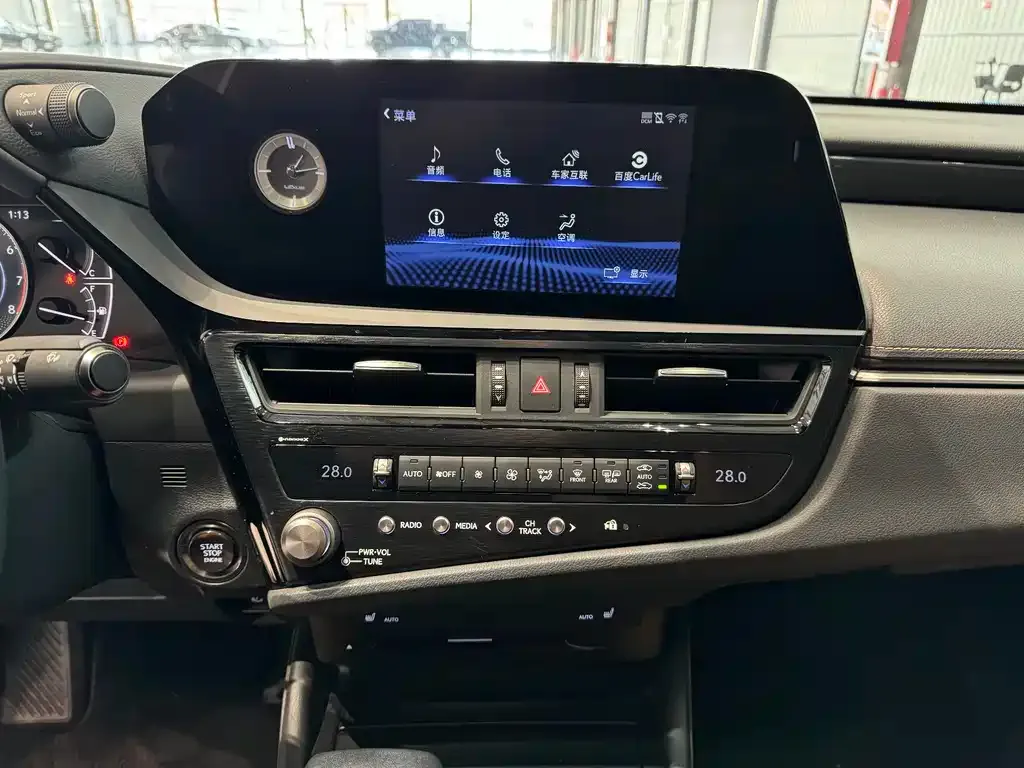 Lexus ES 2022 из CN, фото 9