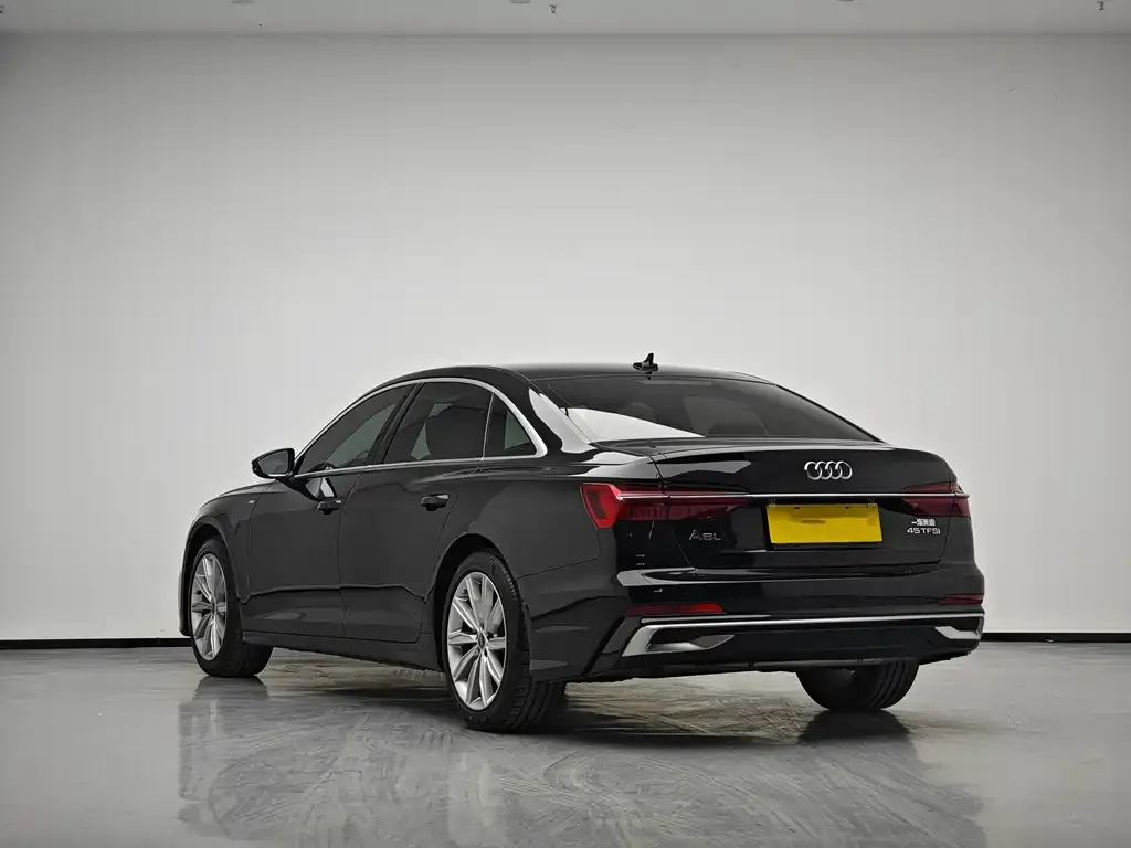 Audi A6L 2023 из CN, фото 9