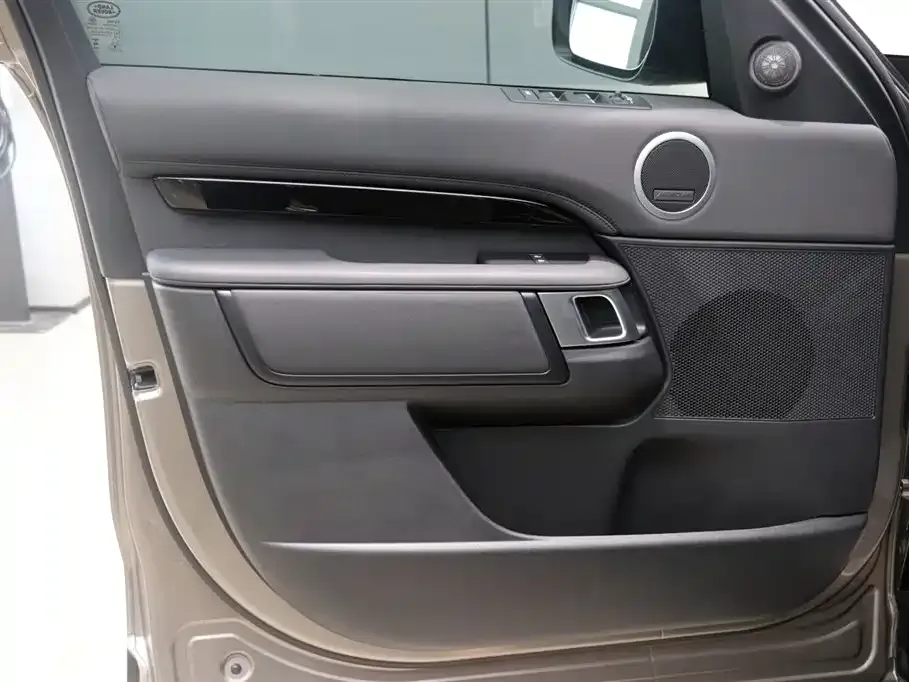 Land Rover Discovery 2024 из CN, фото 4
