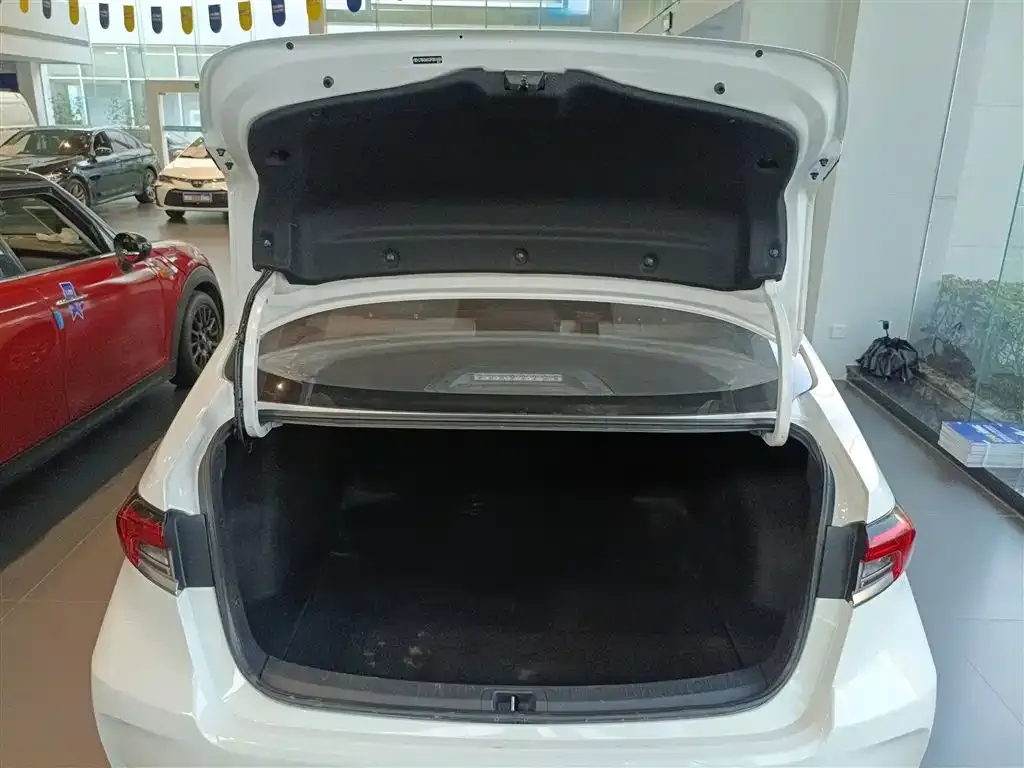 Toyota Corolla 2024 из CN, фото 9
