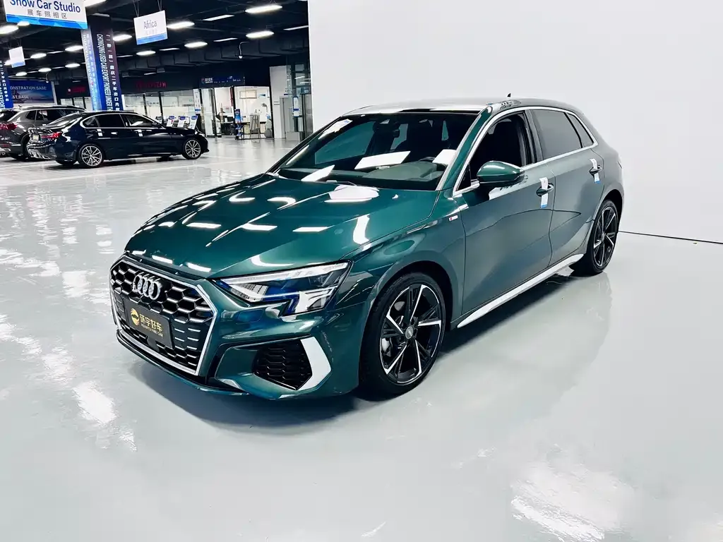 Audi A3 — фото 1