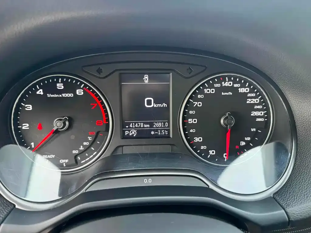 Audi Q2L 2021 из CN, фото 9