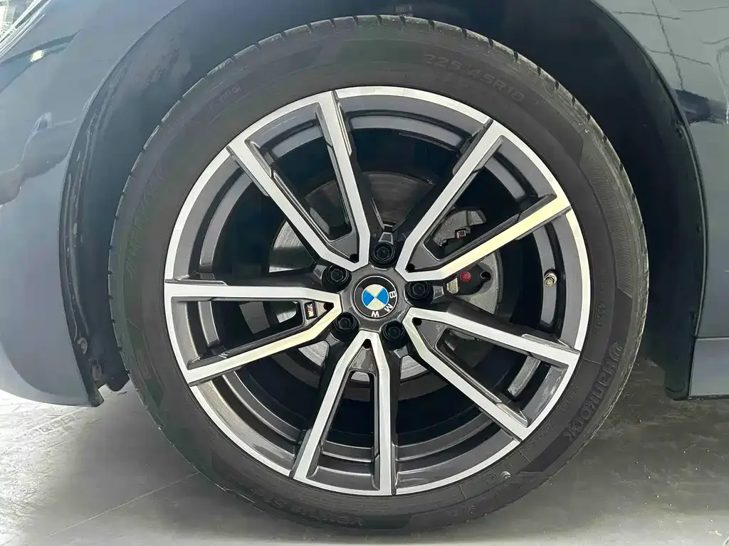 [object Object] 3 Series 2022 из CN, фото 3