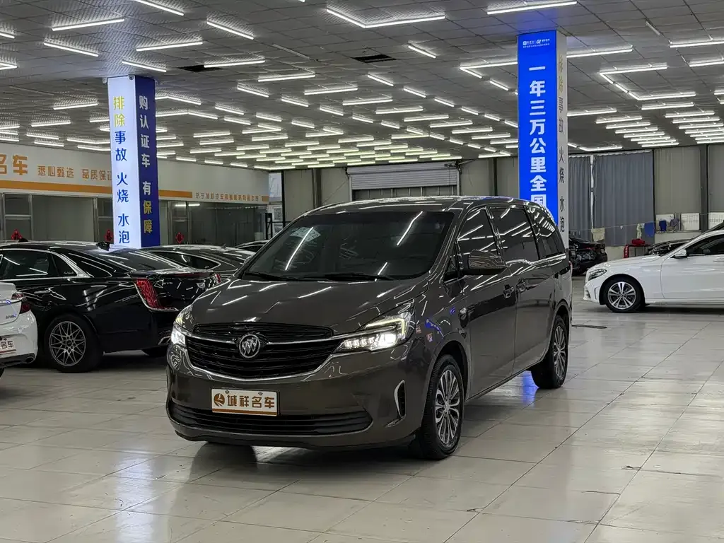 Buick GL8 2021 из CN, фото 1