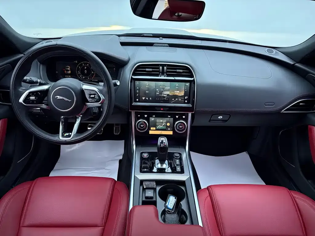 Jaguar XEL 2023 из CN, фото 8
