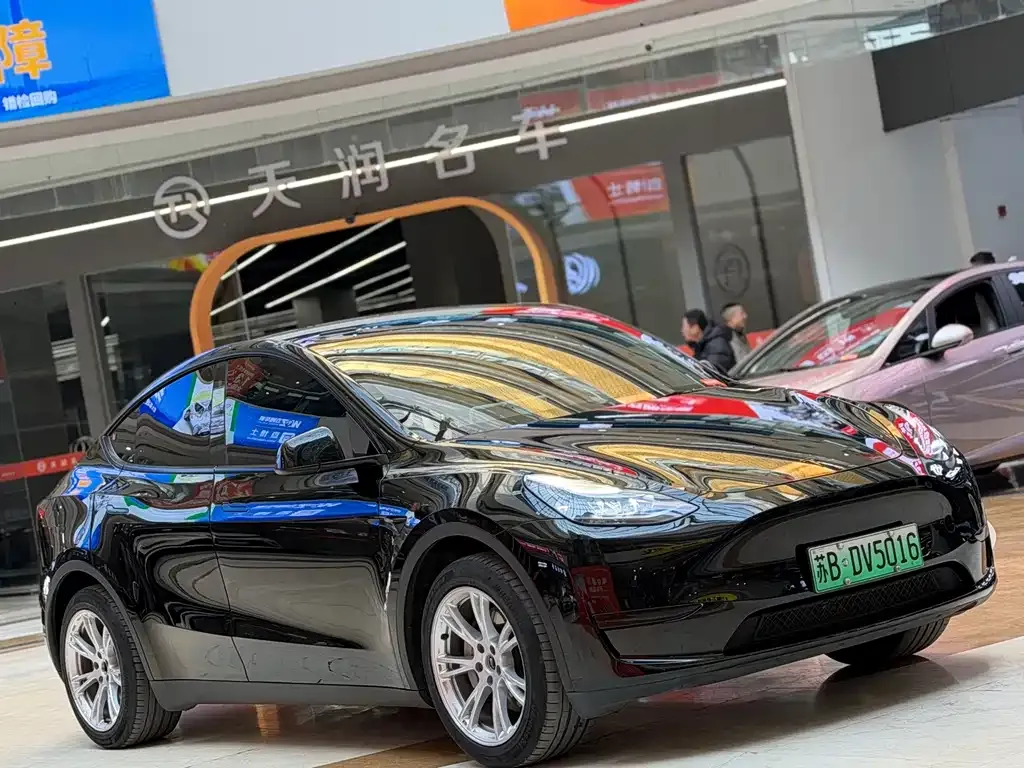Tesla Model Y 2023 из CN, фото 7